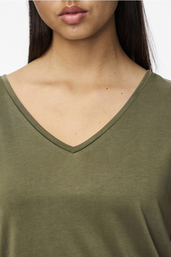 PCKAMALA TEE NOOS BC 17095260 GRAPE LEAF